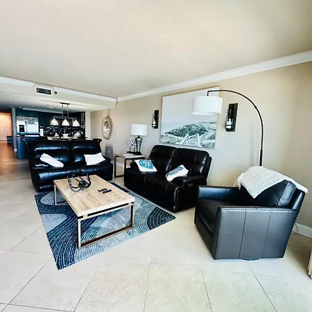 Resort Living Beachfront Suite